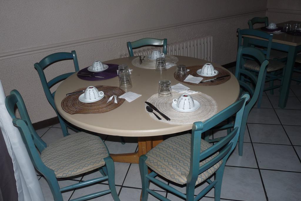 Les De La Gare Guest house
